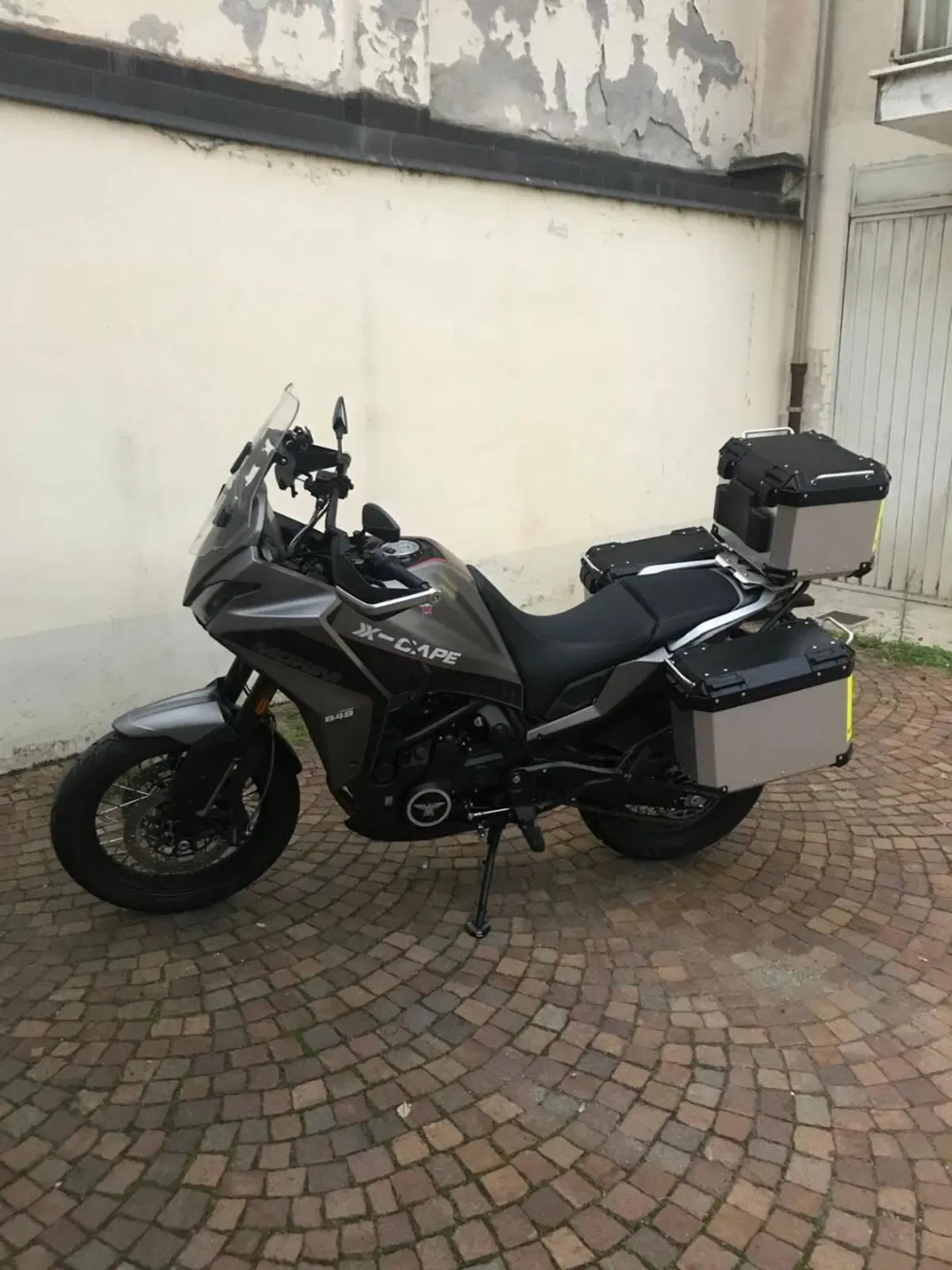 Moto Morini X-Cape 650 (2021 - 26) (3)