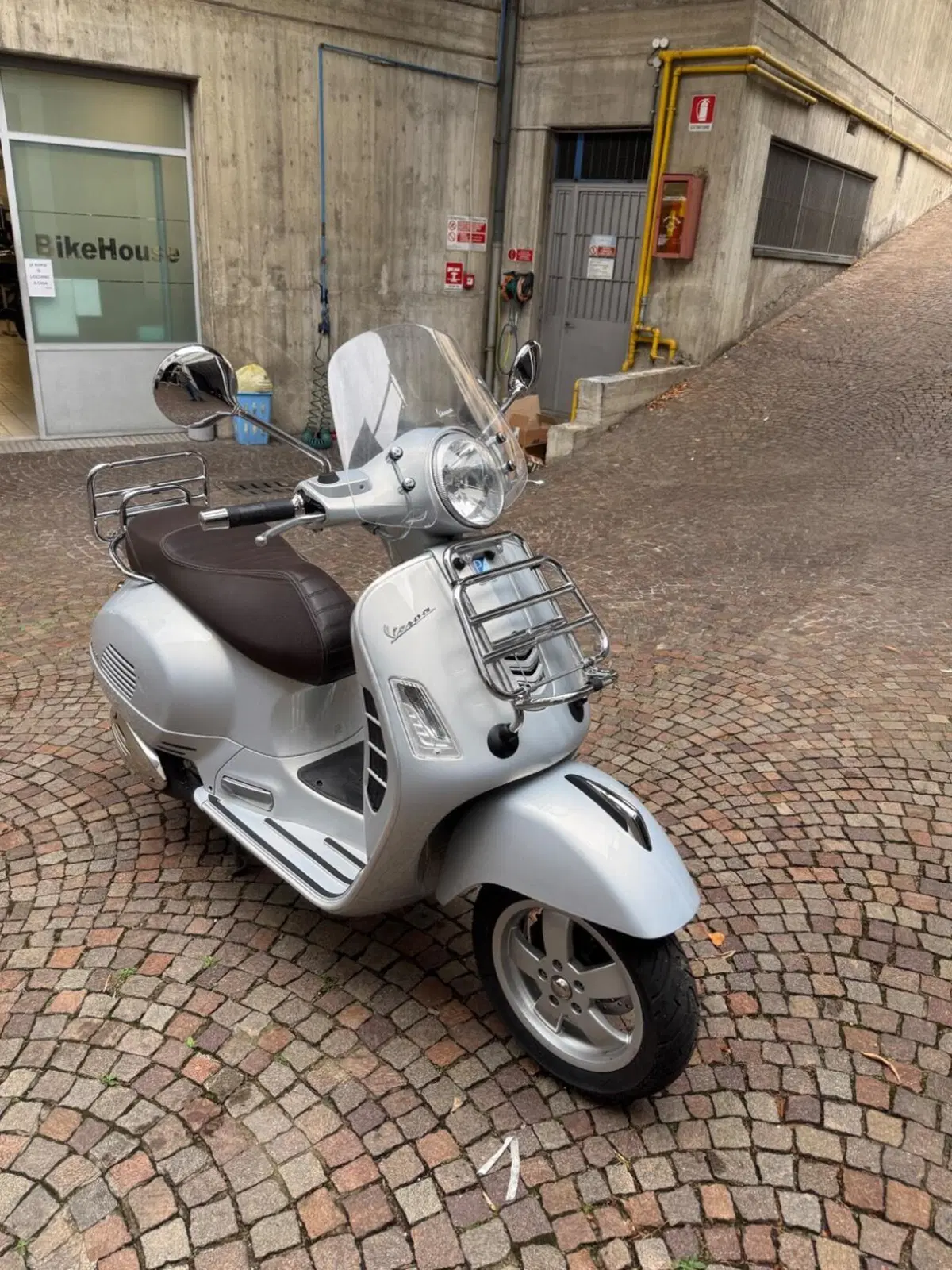 Vespa GTS 300 Touring ABS (2014 - 16)