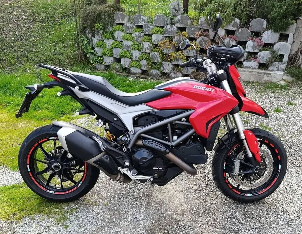 Ducati Hyperstrada 821 (2013 - 15)