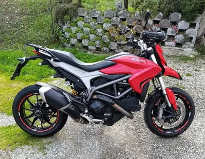 Ducati Hyperstrada 821 (2013 - 15) usata