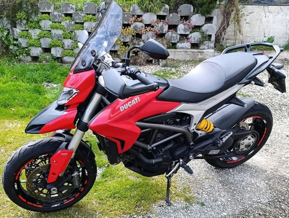 Ducati Hyperstrada 821 (2013 - 15) (2)