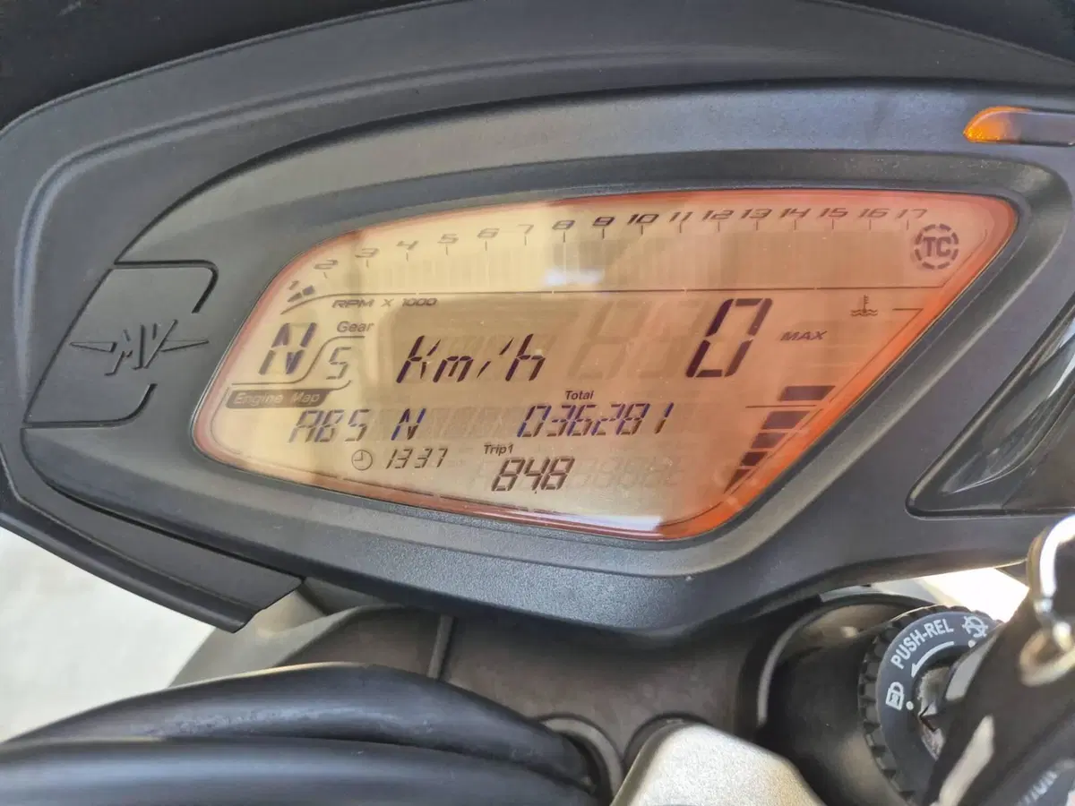 MV Agusta Brutale 800 EAS ABS (2012 - 15) (2)