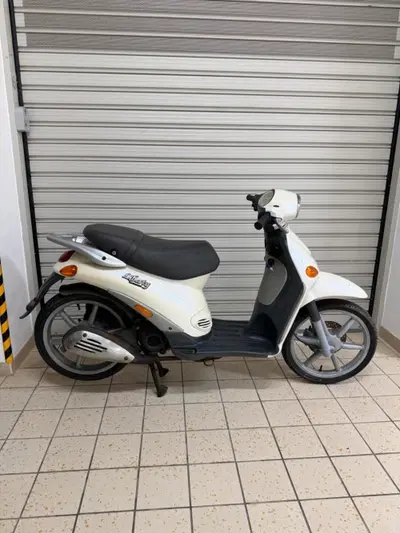 Piaggio Liberty 50 4T (2002 - 03) usata