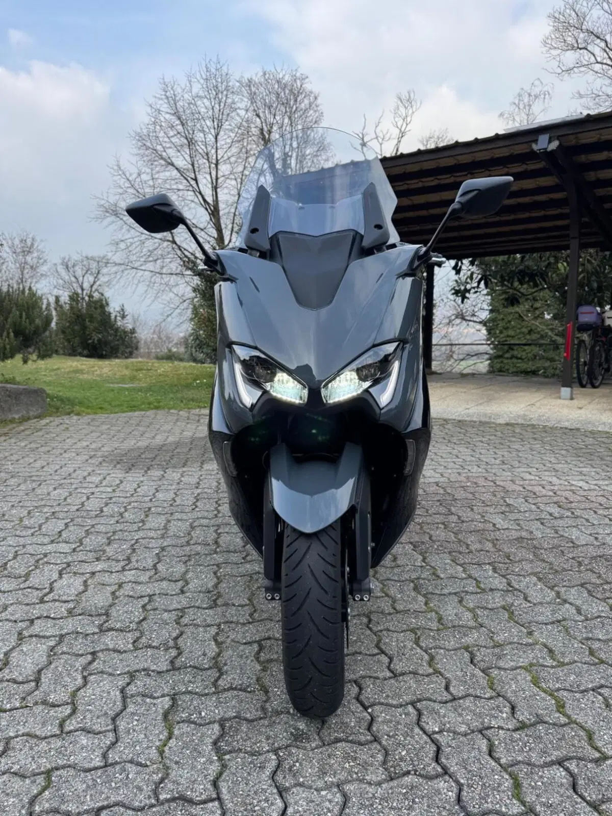Yamaha T-Max 560 Tech Max (2021)