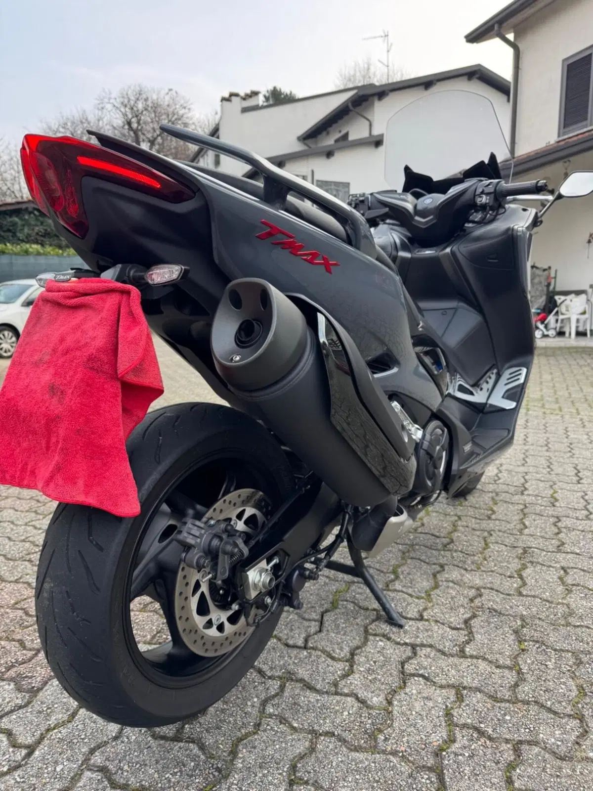 Yamaha T-Max 560 Tech Max (2021) (4)