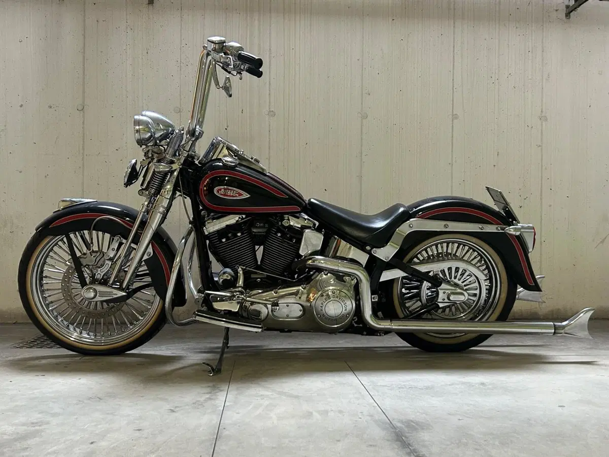 Harley-Davidson 1340 Heritage Springer (1997 - 99) - FLSTS (2)
