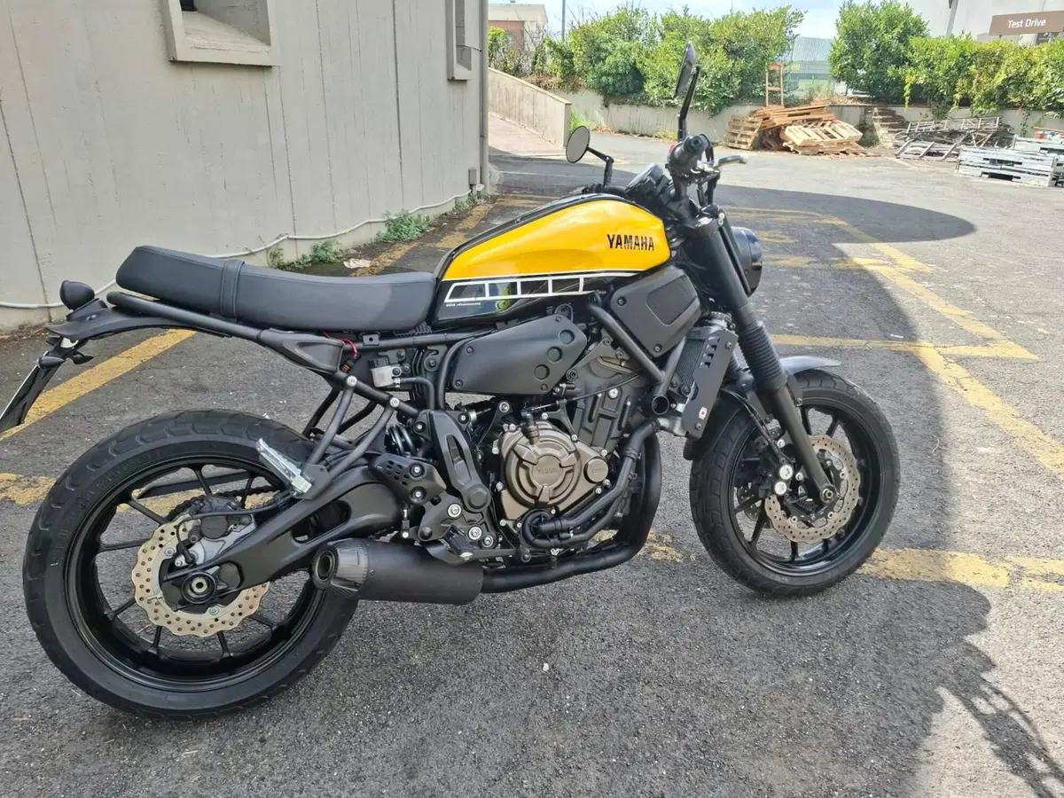 Yamaha XSR 700 ABS 60th Anniversary (2016 - 18) (6)