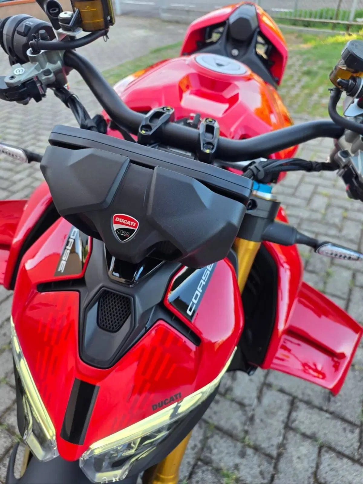Ducati Streetfighter V4 S 100 (2026) (11)