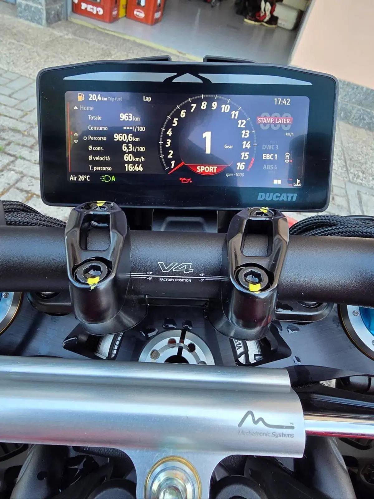 Ducati Streetfighter V4 S 100 (2026) (13)