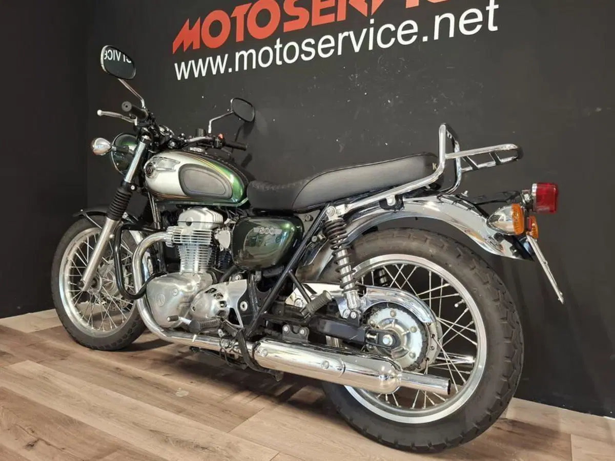 Kawasaki W 800 (2010 - 17) (3)