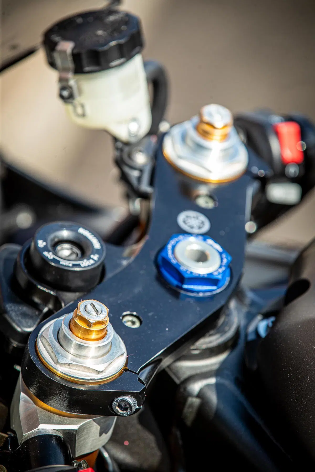 Yamaha YZF R6 (2005 - 06) (6)