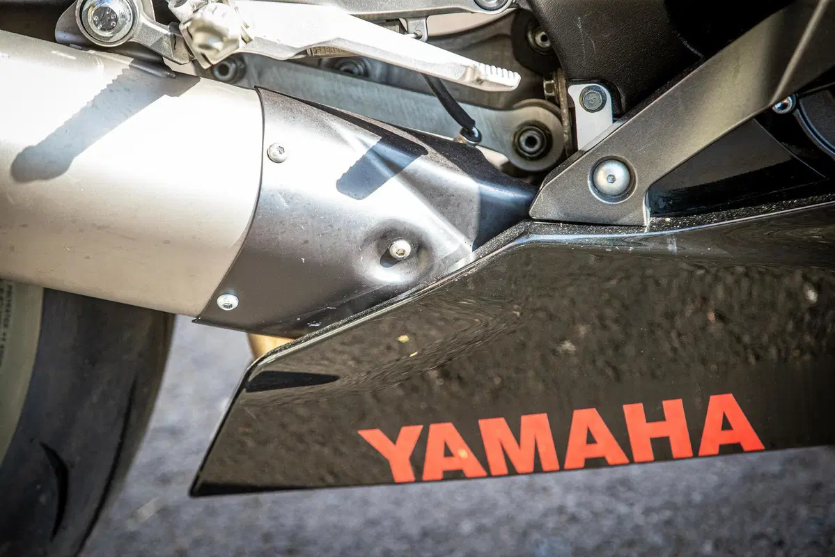 Yamaha YZF R6 (2005 - 06) (13)