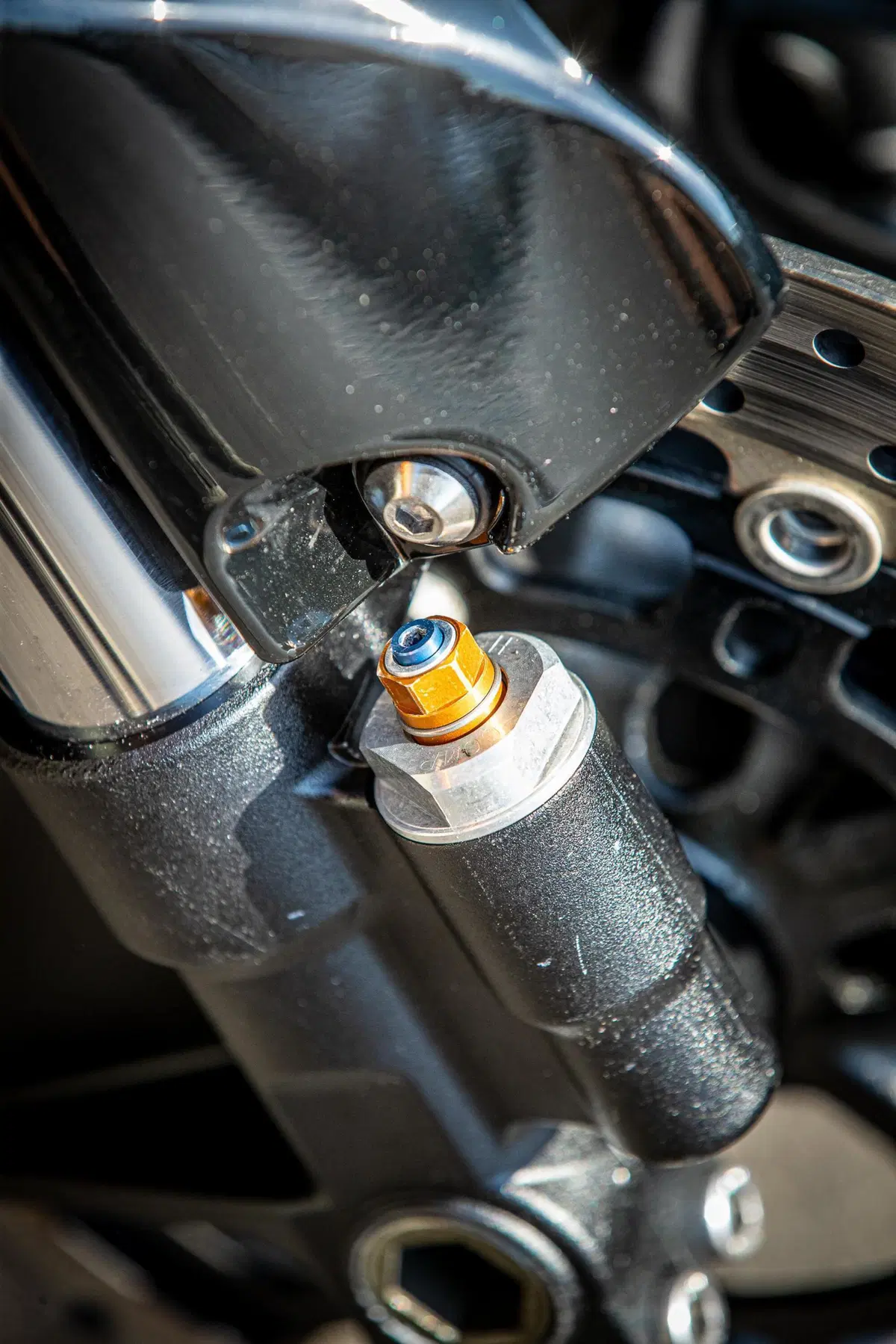 Yamaha YZF R6 (2005 - 06) (17)