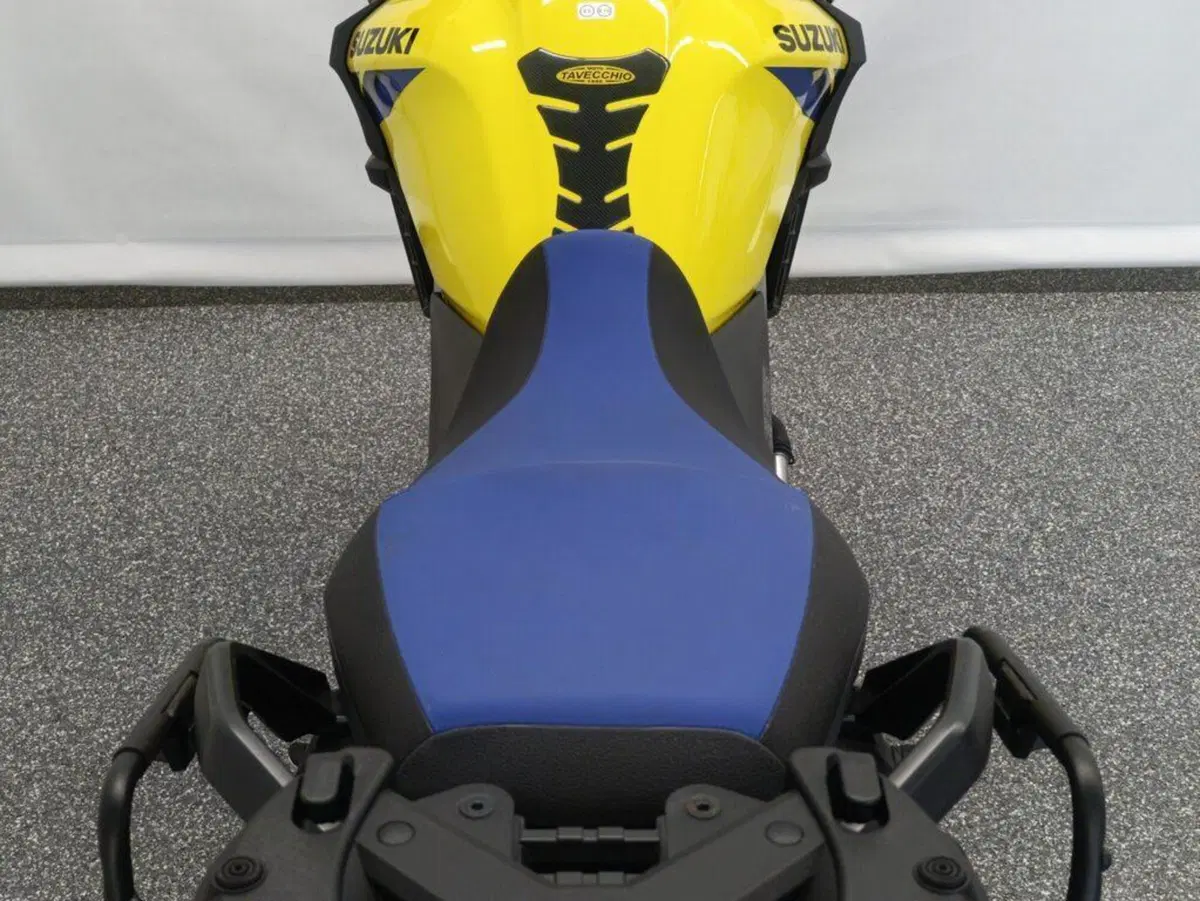 Suzuki V-Strom 650 (2021 - 25) (10)