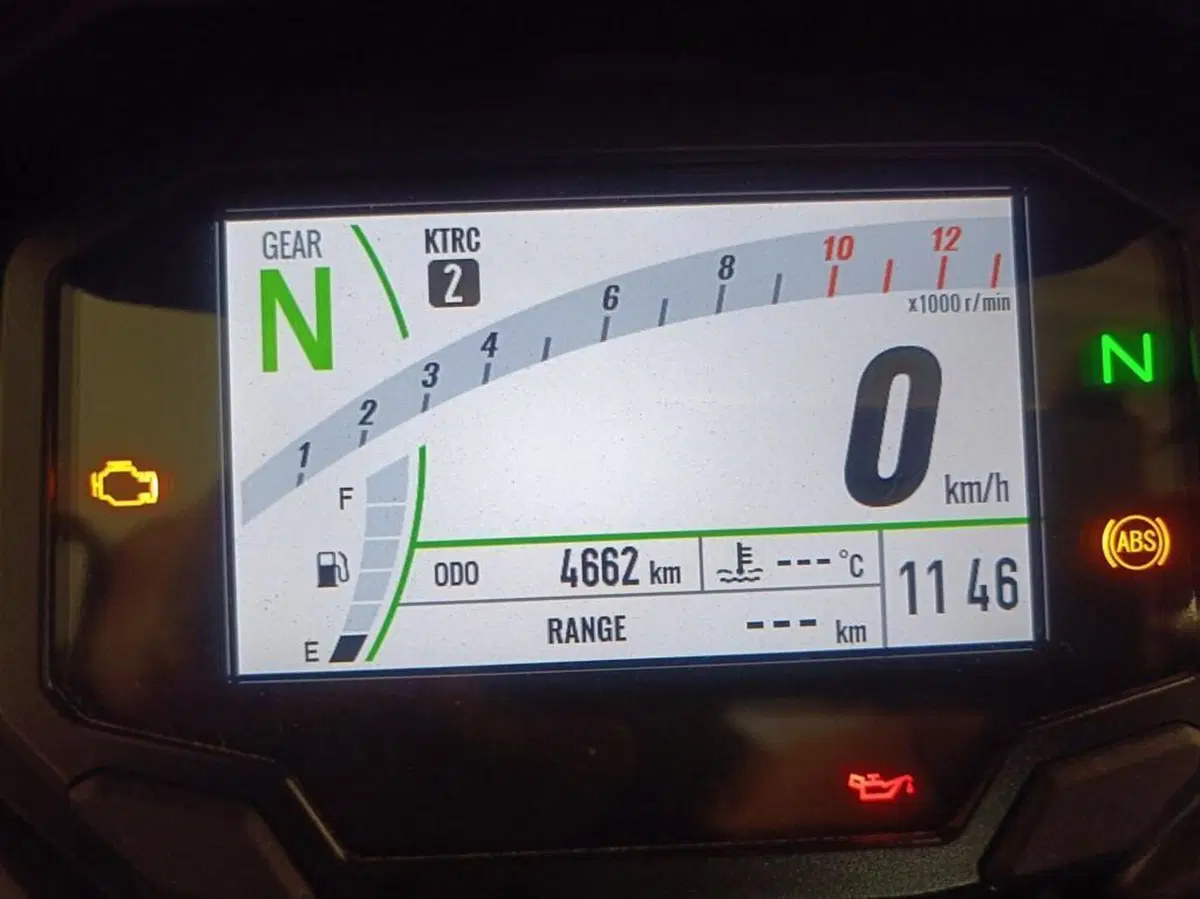 Kawasaki Versys 650 (2025 - 27) (9)
