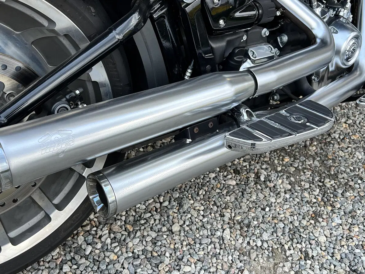 Harley-Davidson 114 Fat Boy (2018 - 20) - FLFBS (13)