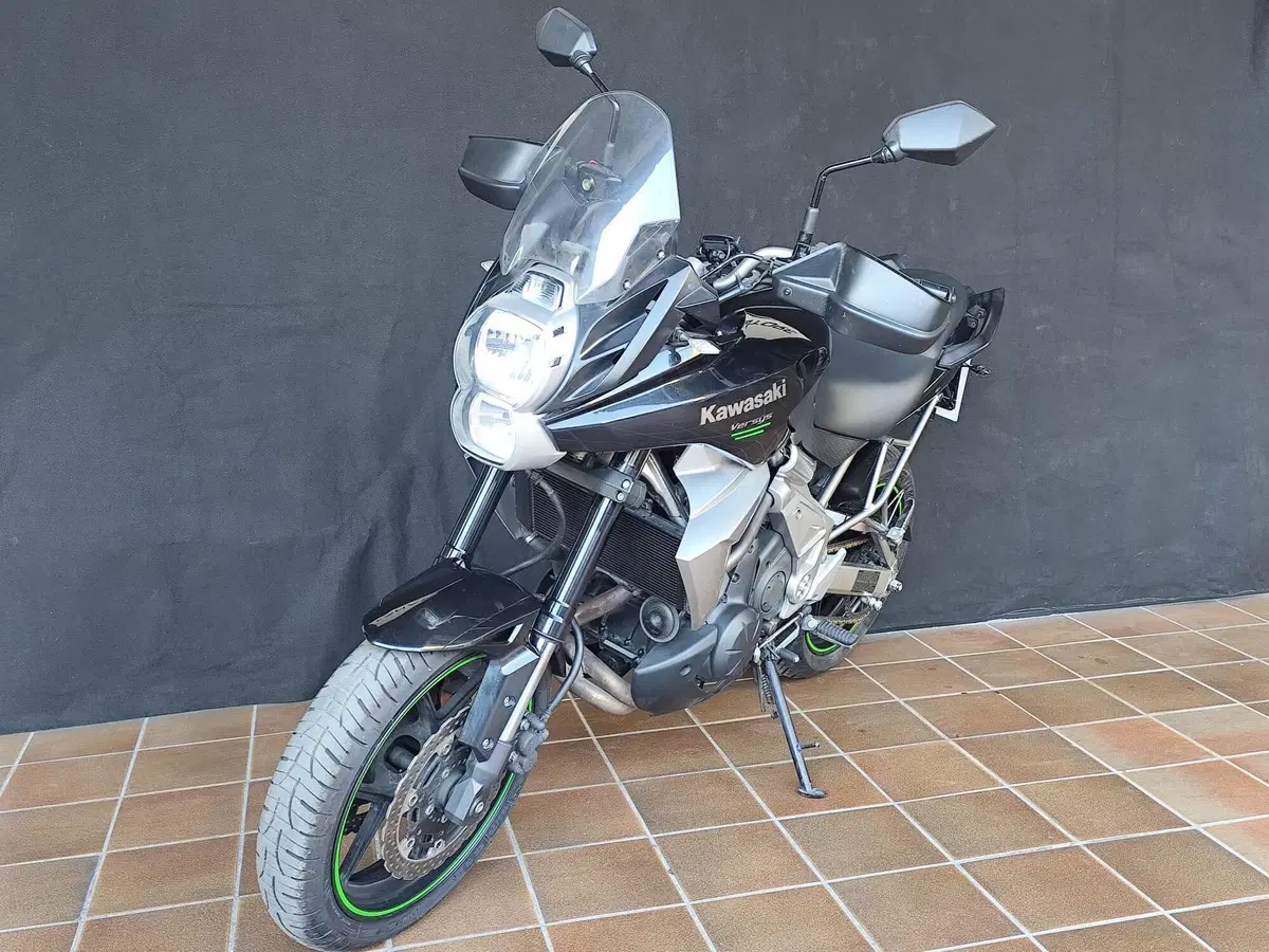 Kawasaki Versys 650 (2010 - 13) (6)