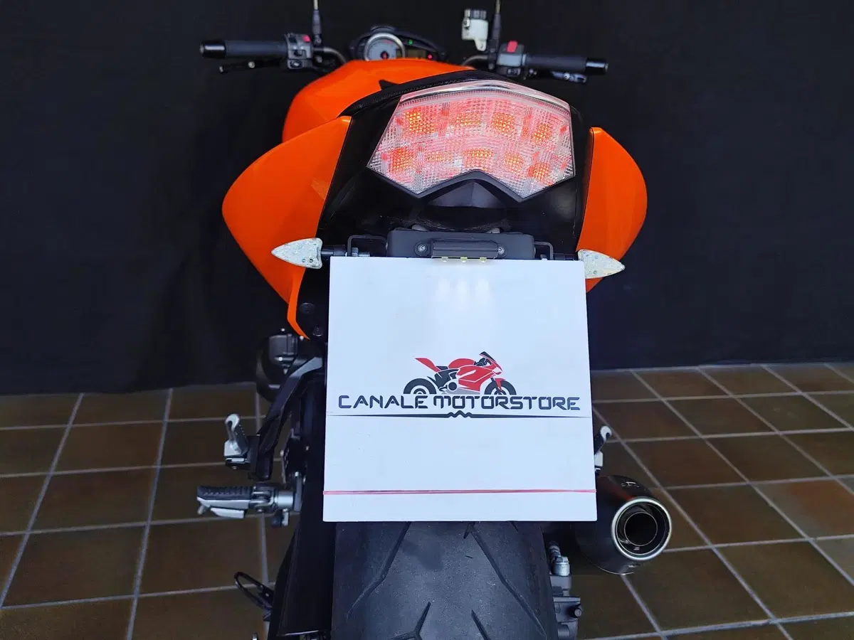 Kawasaki Z 750 (2007 - 14) (12)