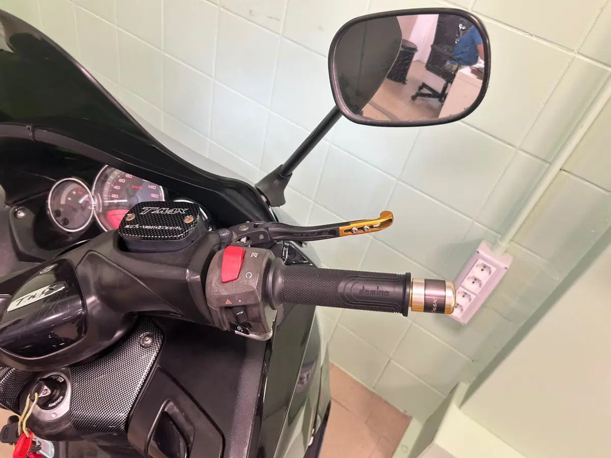 Yamaha T-Max 500 Night Max (2007 - 08) (7)
