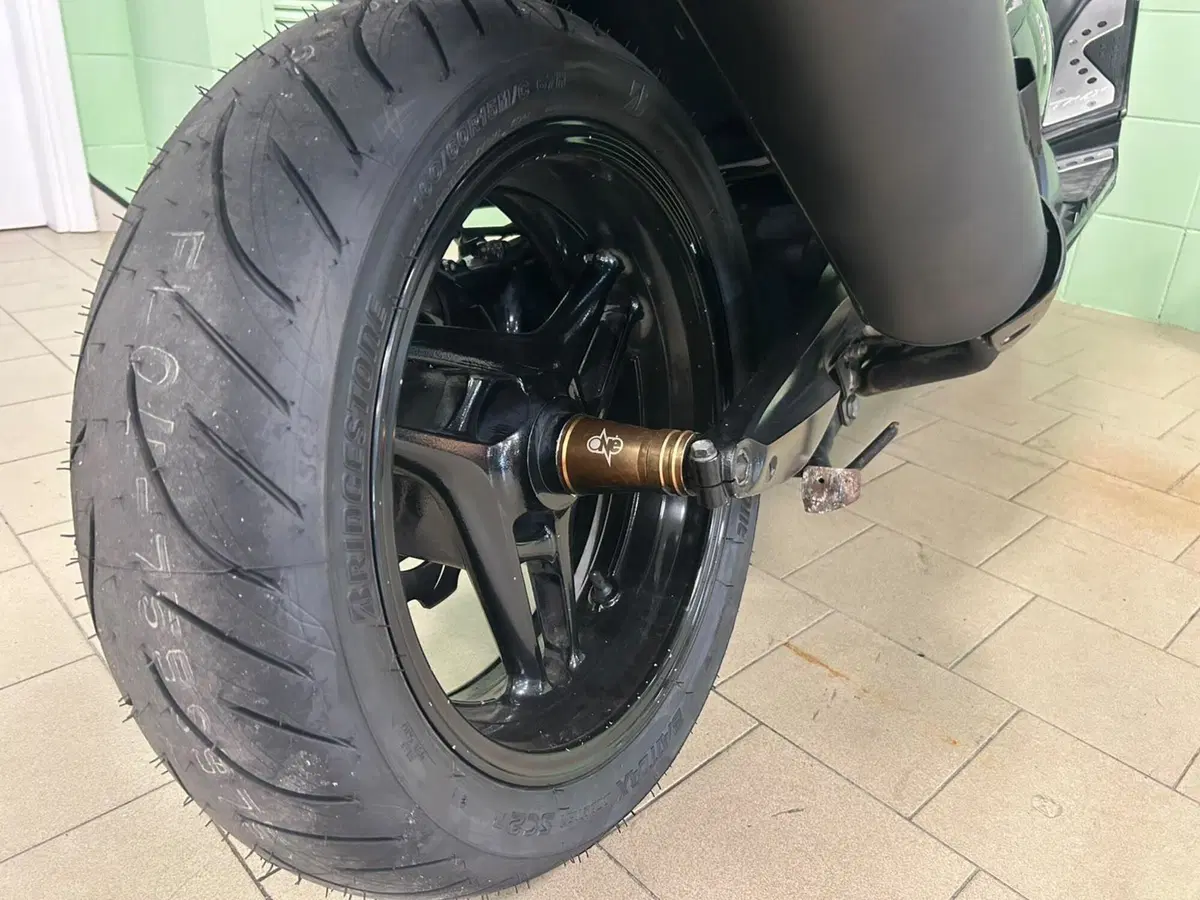 Yamaha T-Max 500 Night Max (2007 - 08) (10)