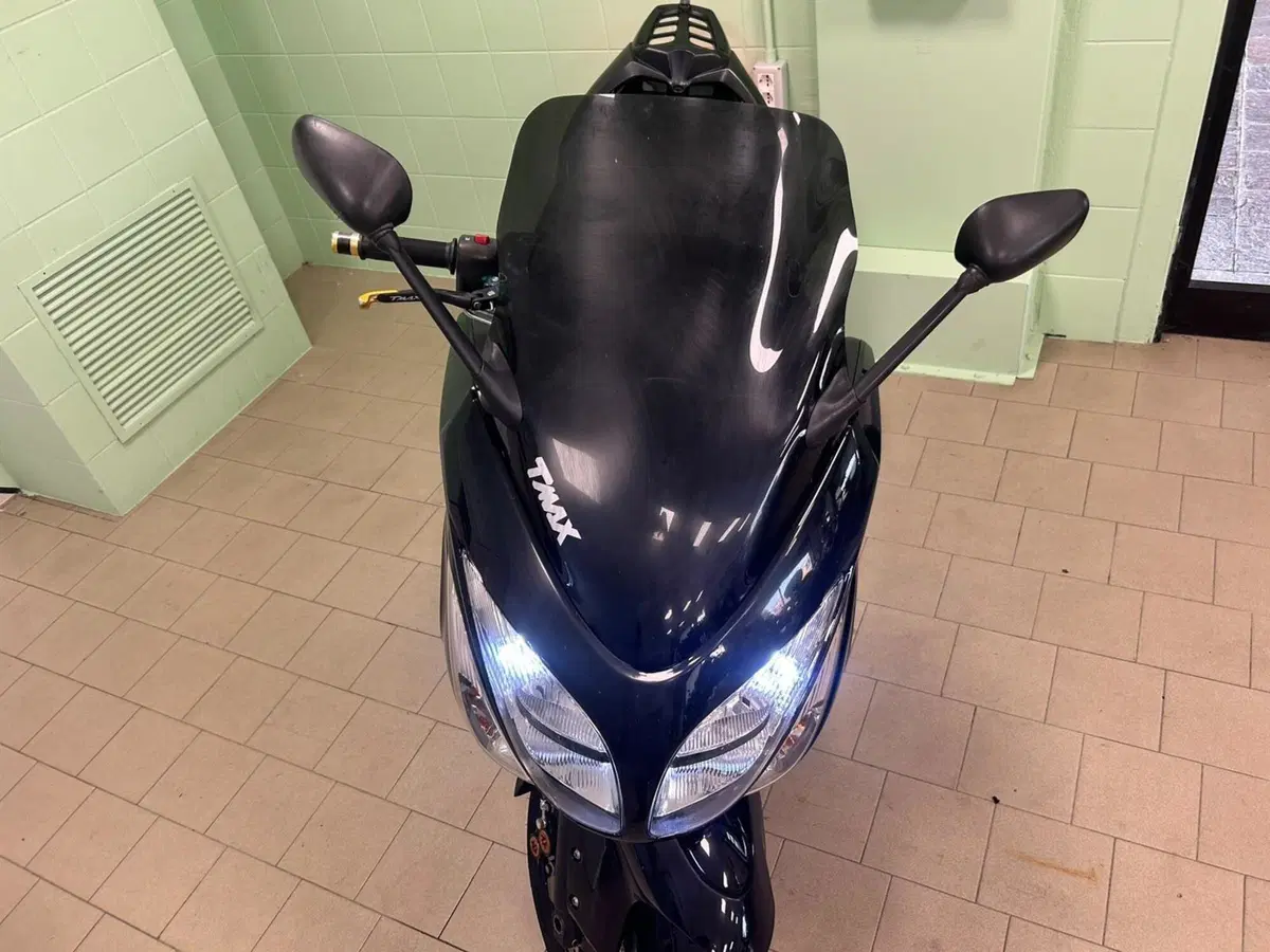 Yamaha T-Max 500 Night Max (2007 - 08) (16)