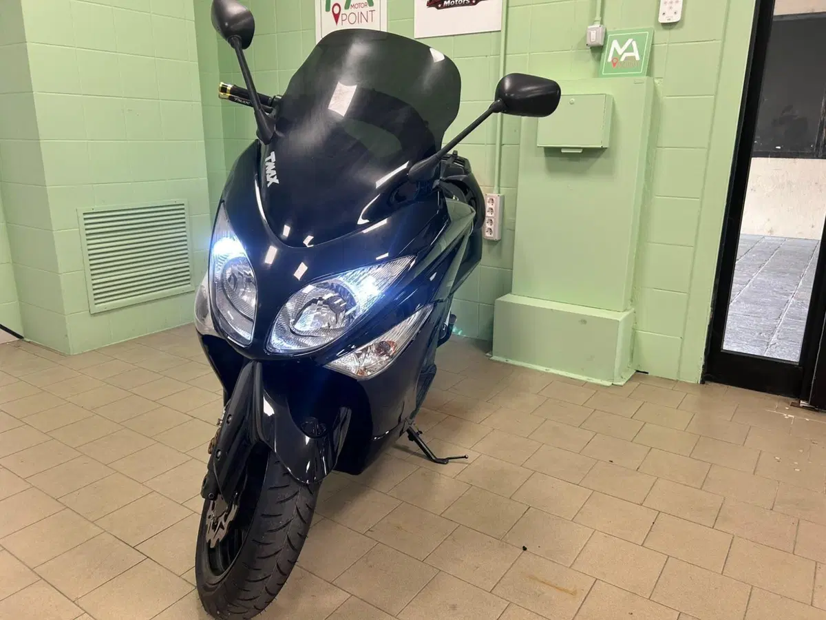 Yamaha T-Max 500 Night Max (2007 - 08) (17)
