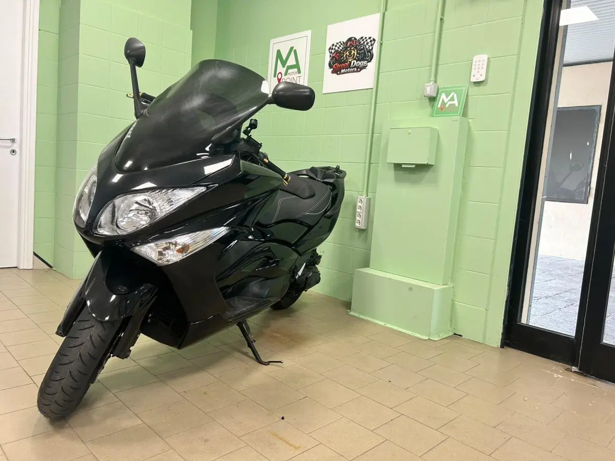 Yamaha T-Max 500 Night Max (2007 - 08) (19)