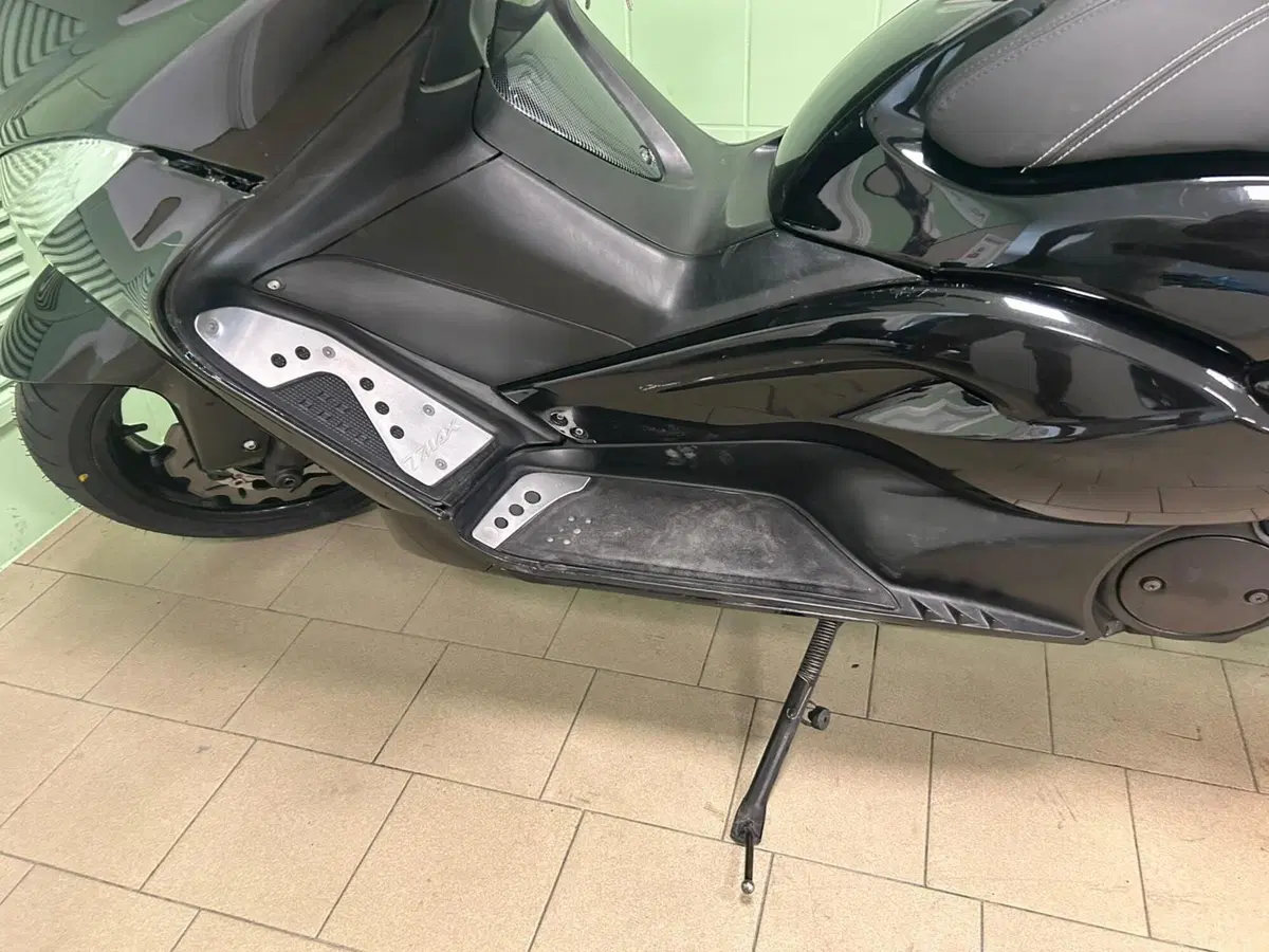 Yamaha T-Max 500 Night Max (2007 - 08) (20)