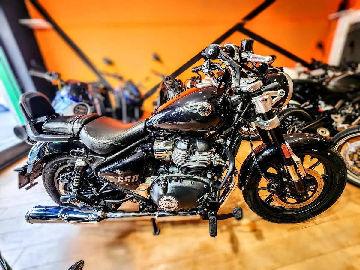 Royal Enfield Super Meteor 650 (2023 - 26)