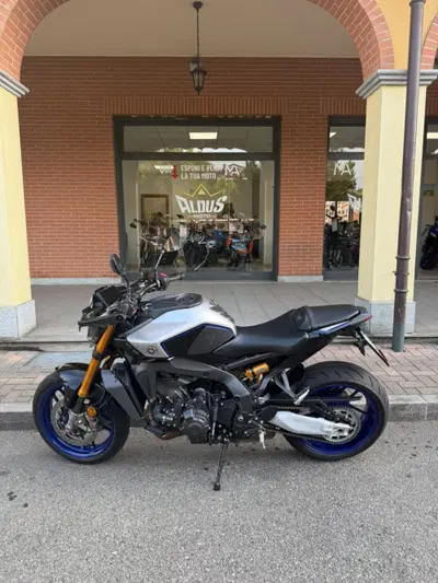 Yamaha MT-09 SP (2024 - 26) usata