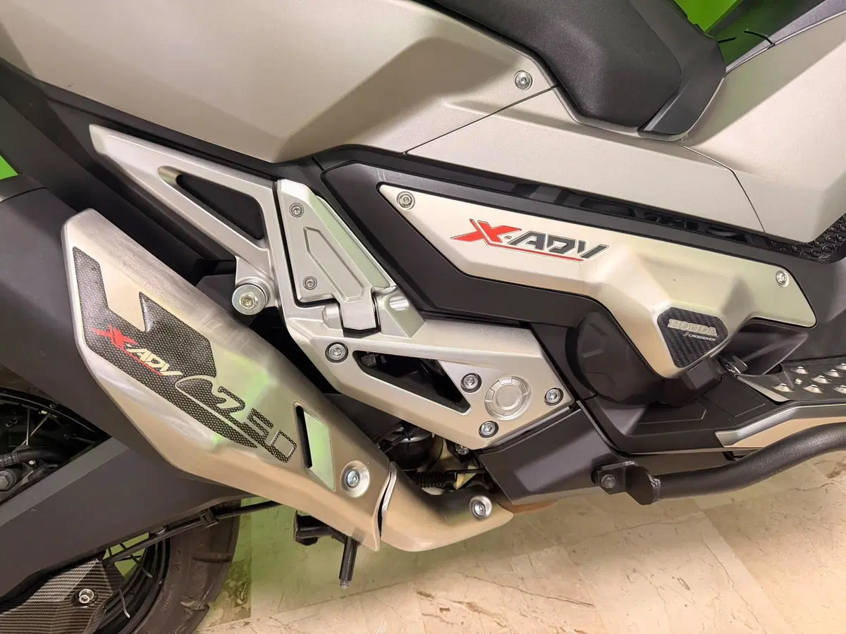 Honda X-ADV 750 DCT (2021 - 24) (4)