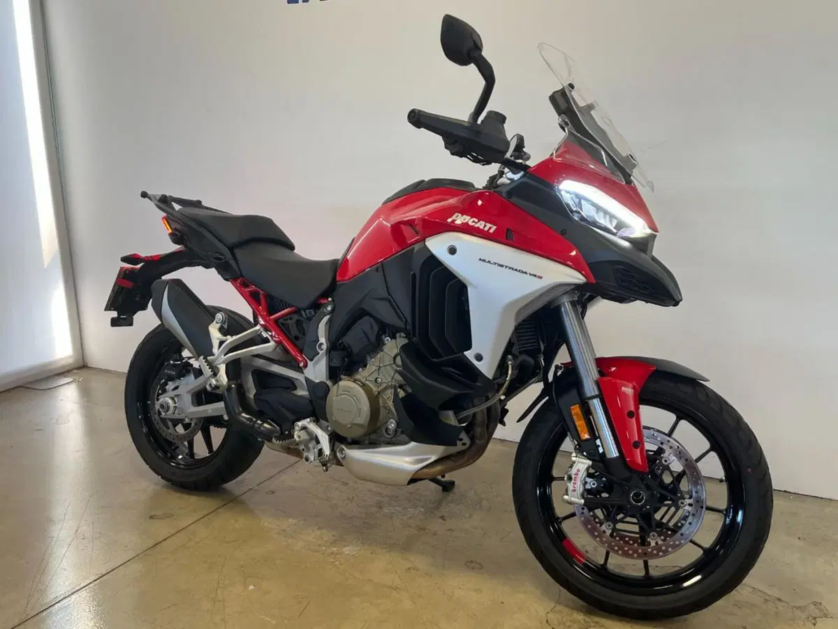 Ducati Multistrada V4 S (2021 - 24) (2)
