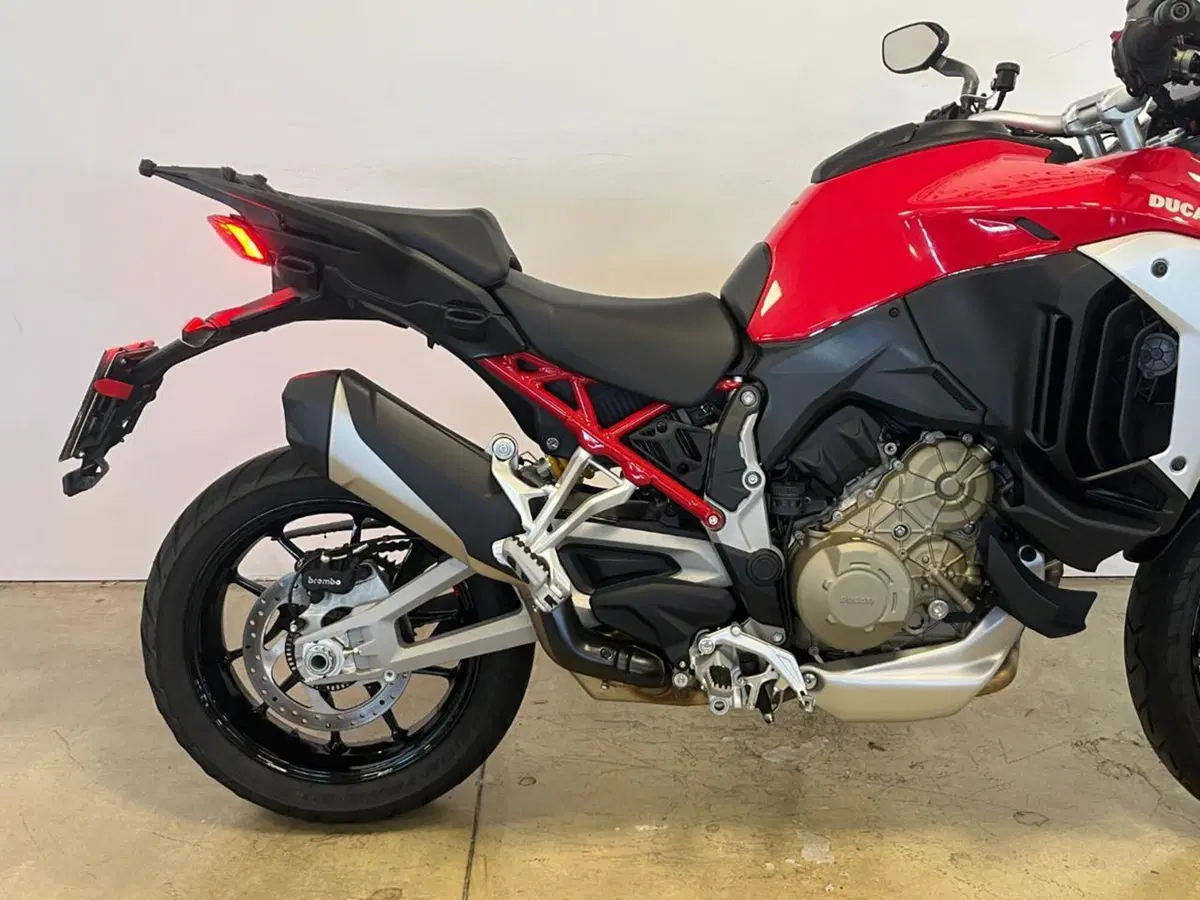 Ducati Multistrada V4 S (2021 - 24) (6)