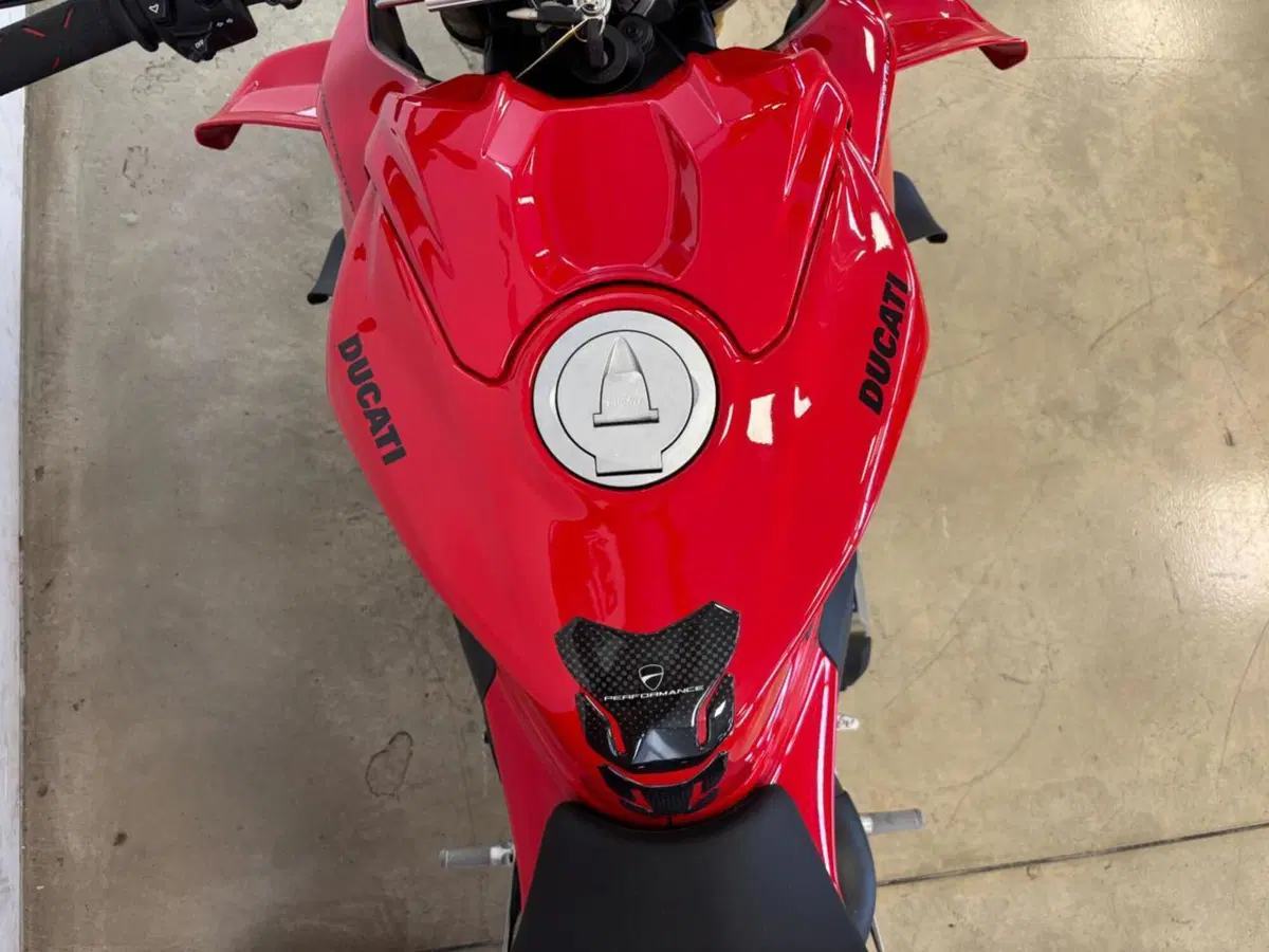 Ducati Streetfighter V4 S (2025 - 26) (10)