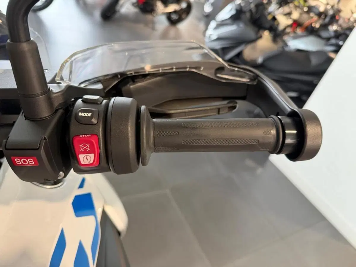 Bmw R 1300 GS (2023 - 26) (6)