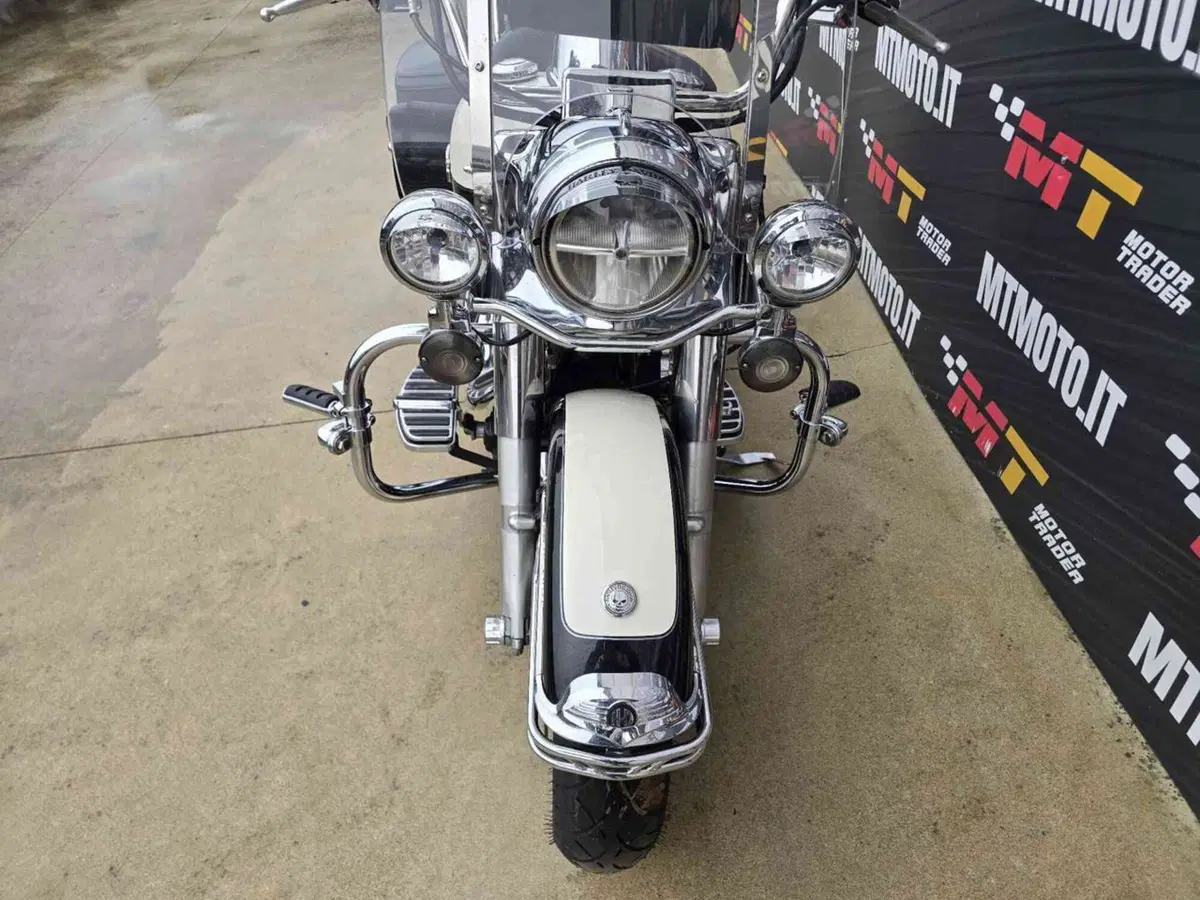 Harley-Davidson 103 Road King Classic (2011 - 13) - FLHRC (24)