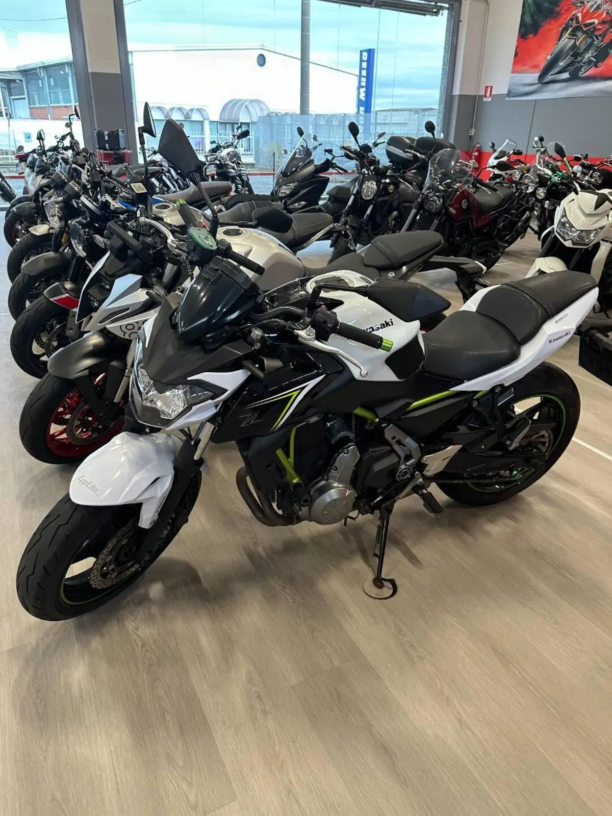 Kawasaki Z 650 (2017 - 19) (2)