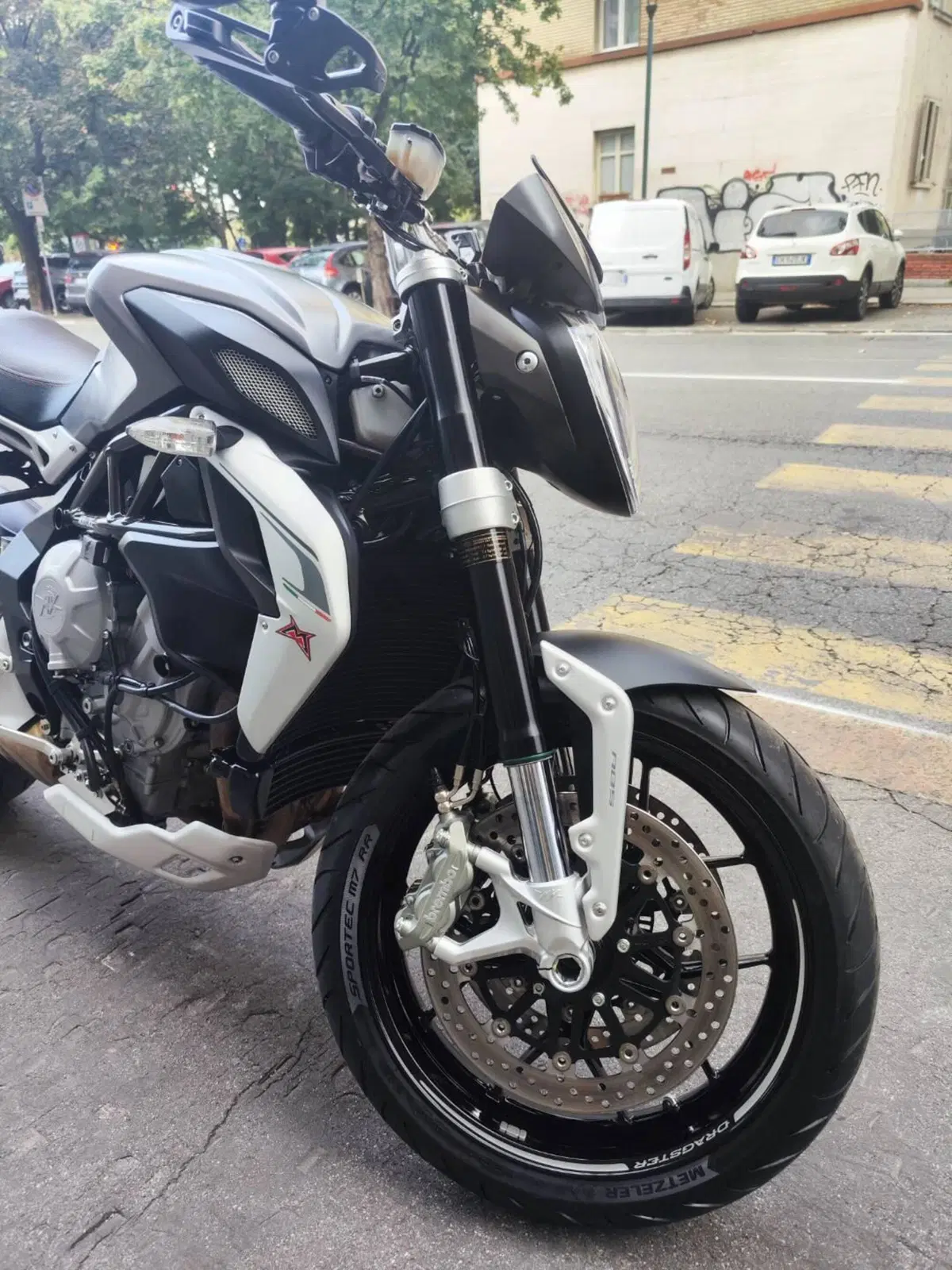 MV Agusta Dragster 800 (2014 - 19) (14)