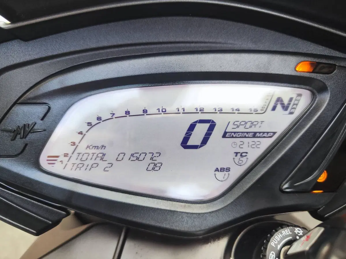 MV Agusta Dragster 800 (2014 - 19) (9)