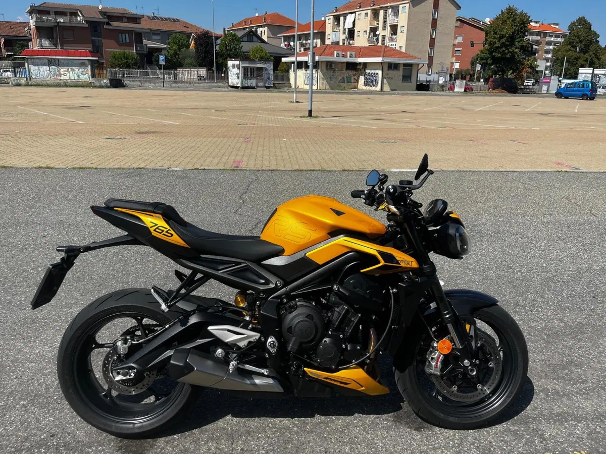 Triumph Street Triple 765 RS (2023 - 26)