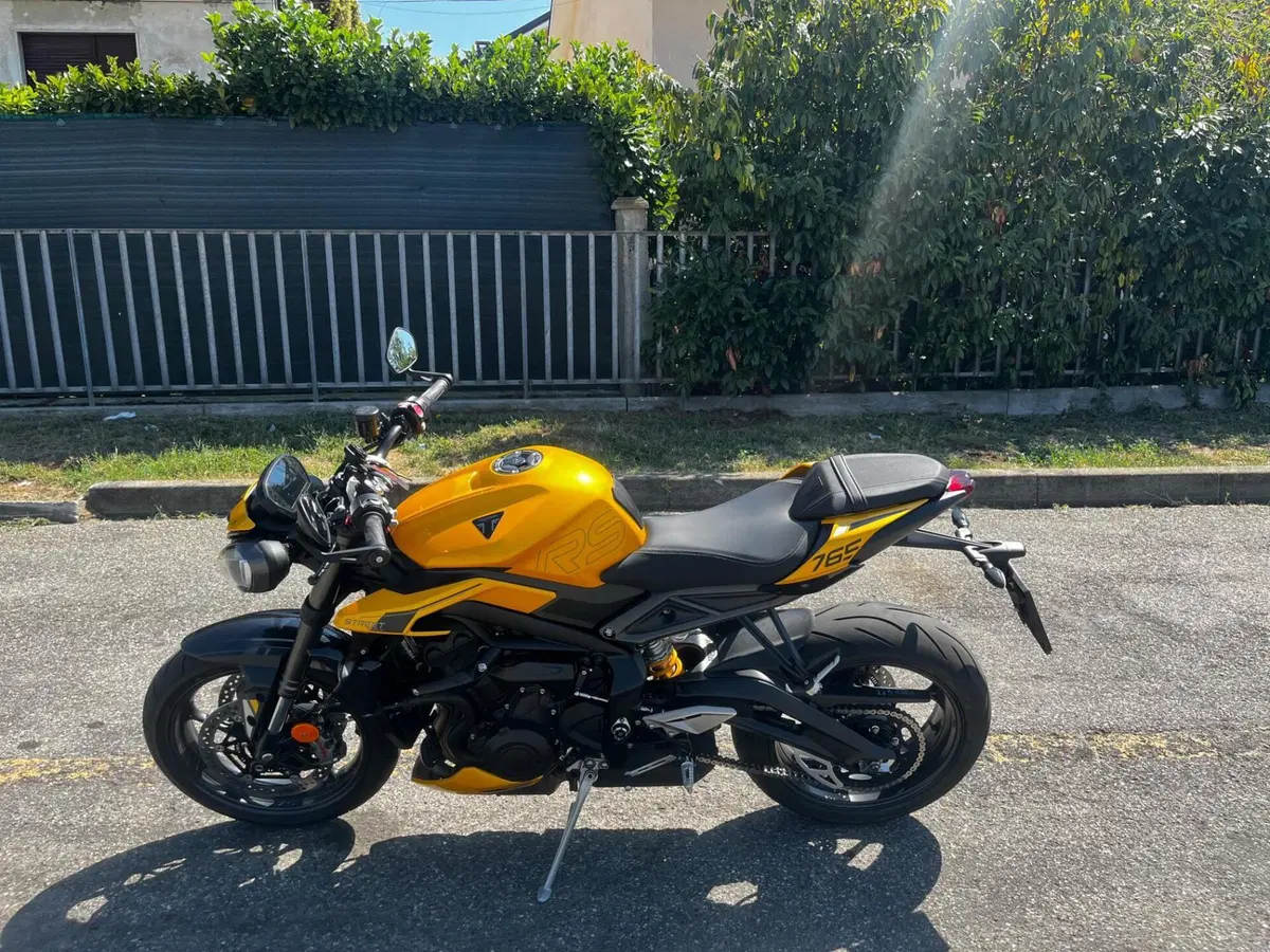 Triumph Street Triple 765 RS (2023 - 26) (4)