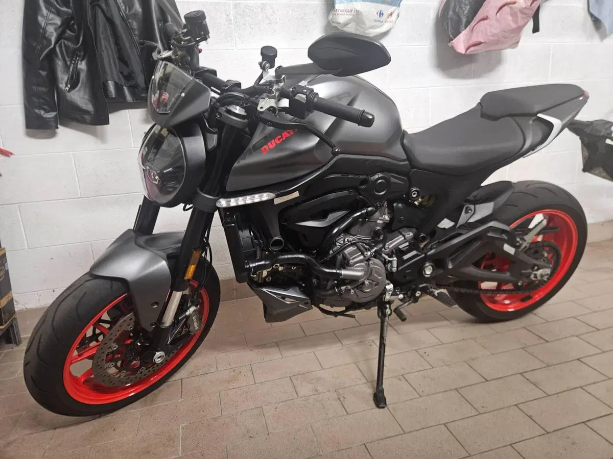 Ducati Monster 937 + (2021 - 25) (4)
