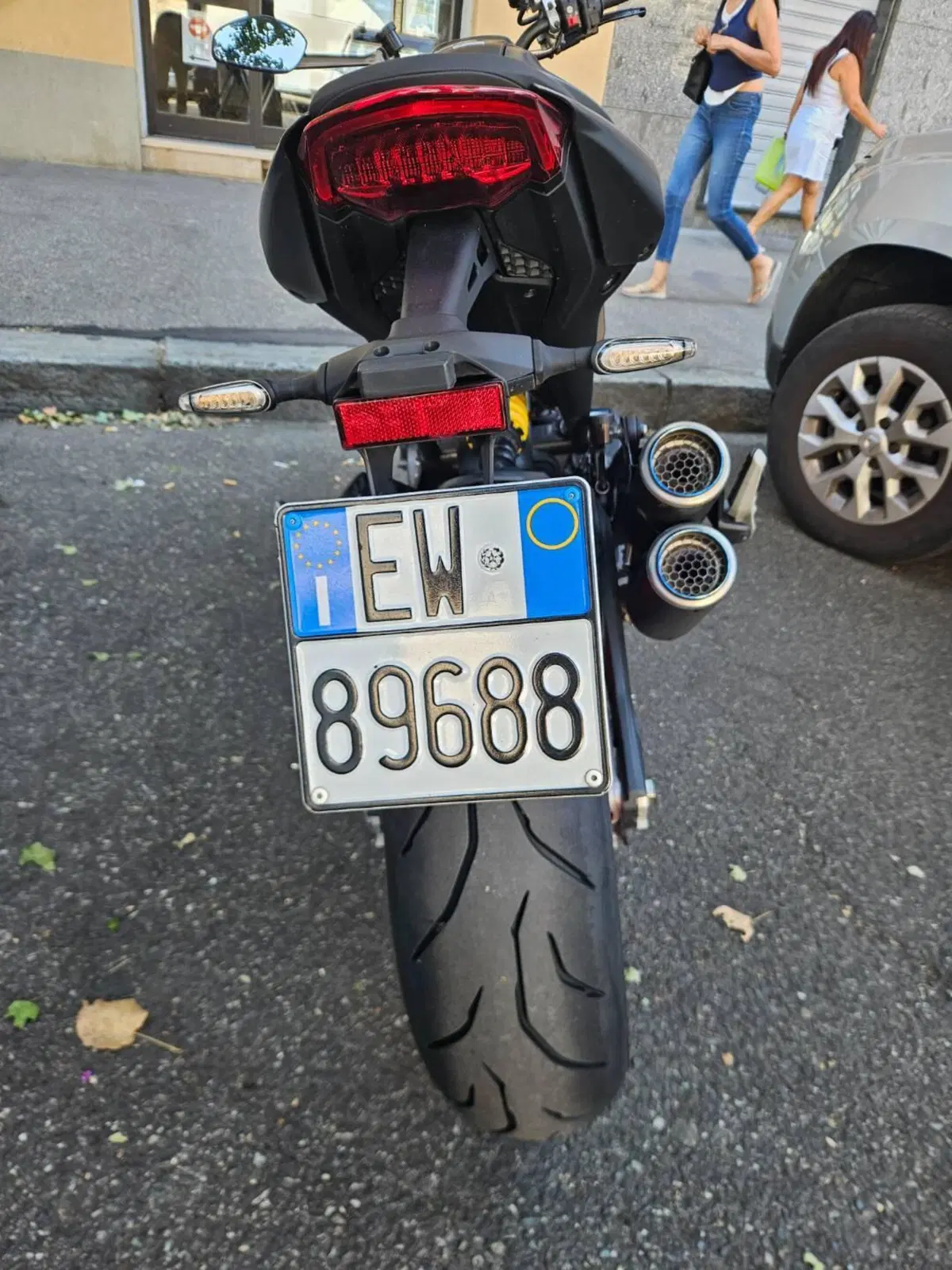 Ducati Monster 937 + (2021 - 25) (5)