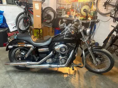 Harley-Davidson 1584 Super Glide Custom (2008 - 13) - FXDC usata