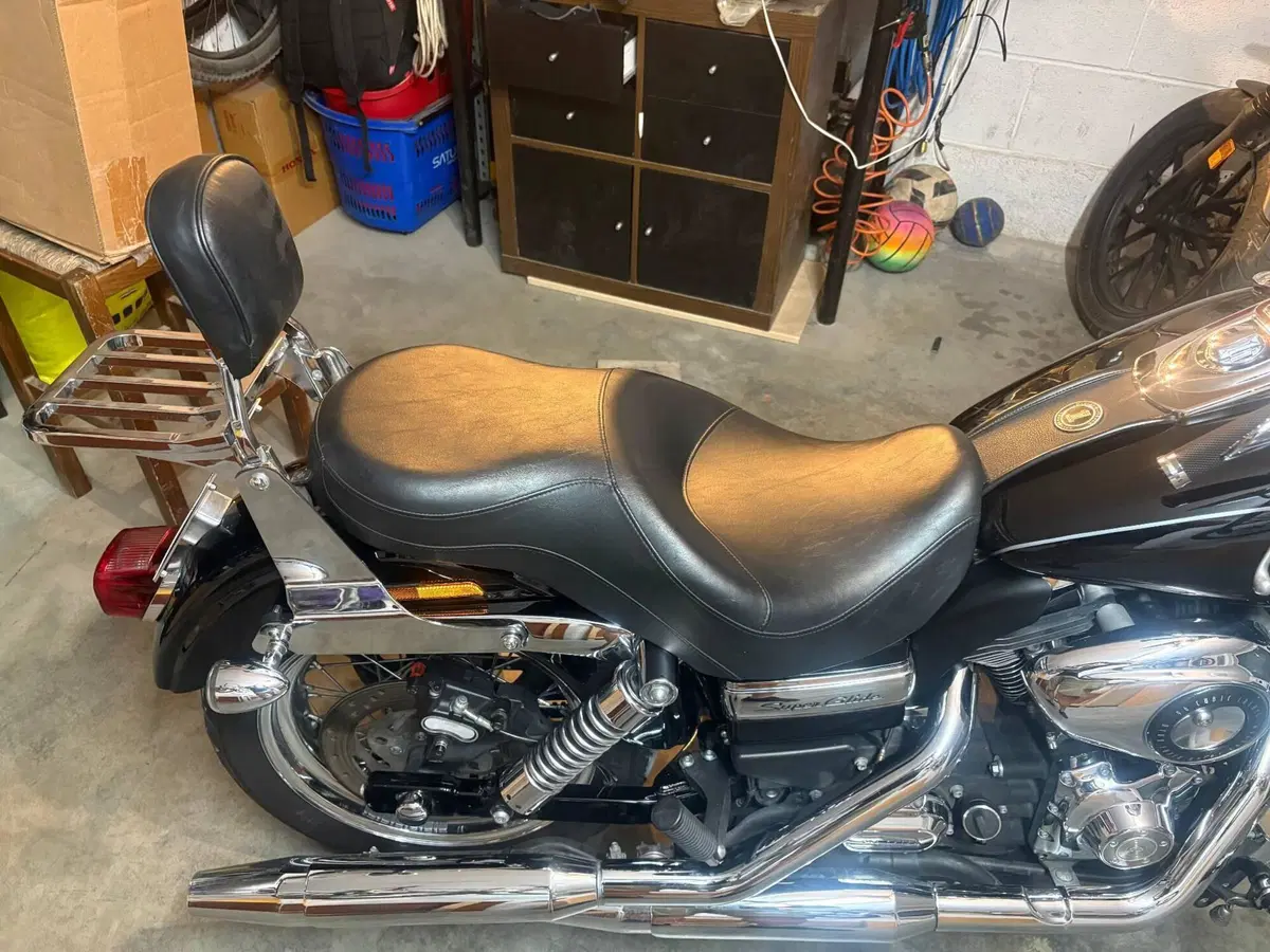 Harley-Davidson 1584 Super Glide Custom (2008 - 13) - FXDC (4)