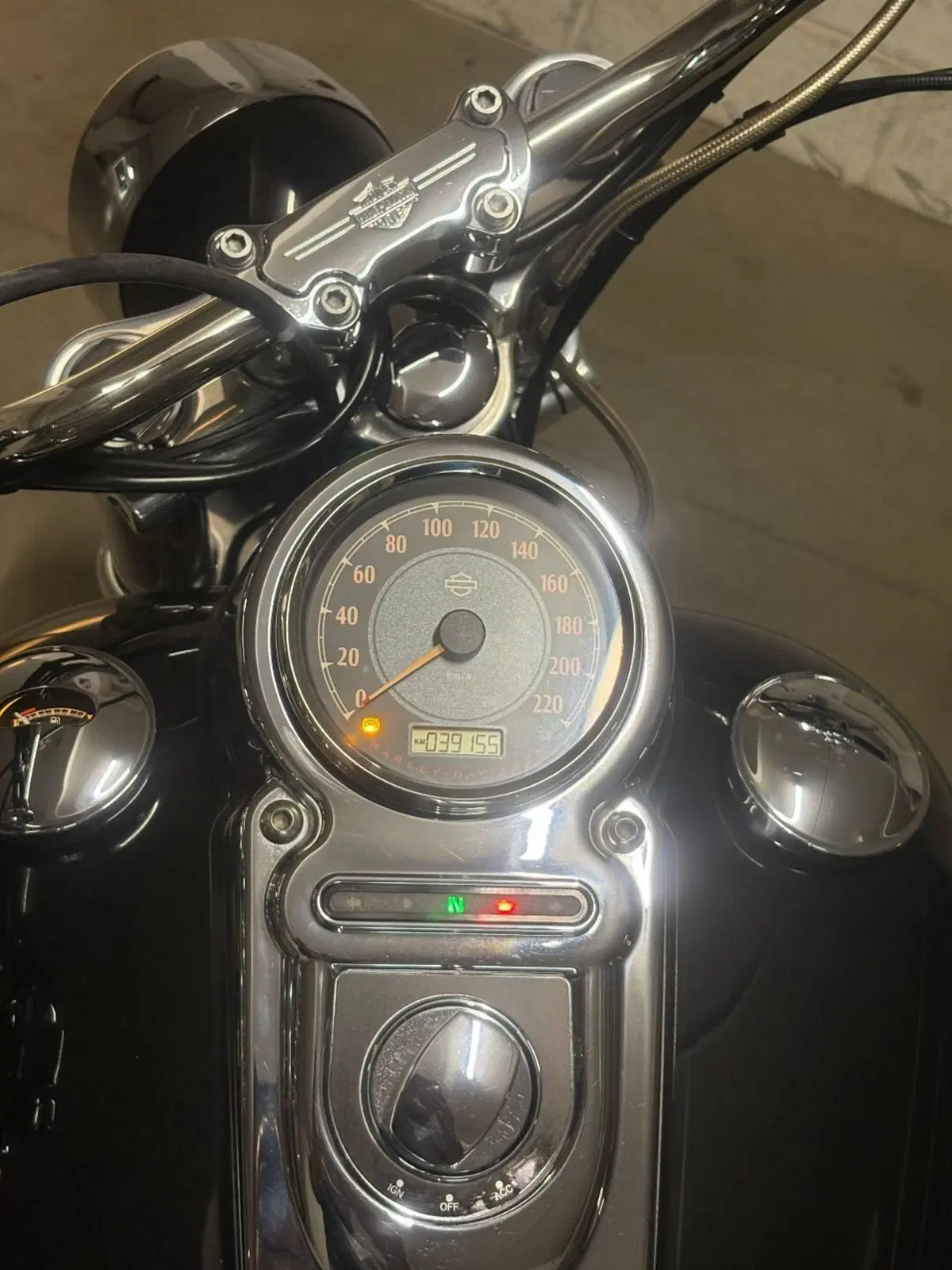 Harley-Davidson 1584 Super Glide Custom (2008 - 13) - FXDC (7)