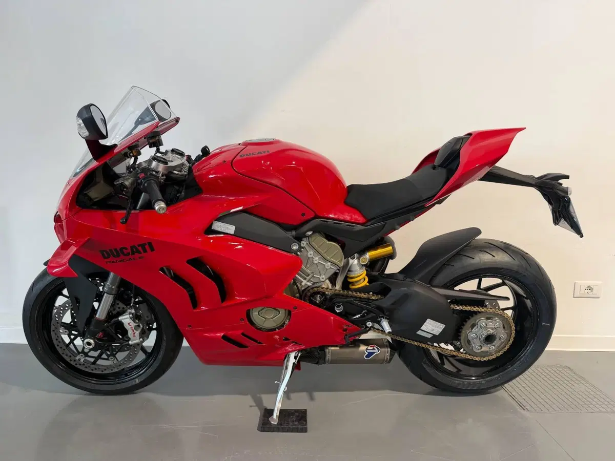 Ducati Panigale V4 (2022 - 24) (3)