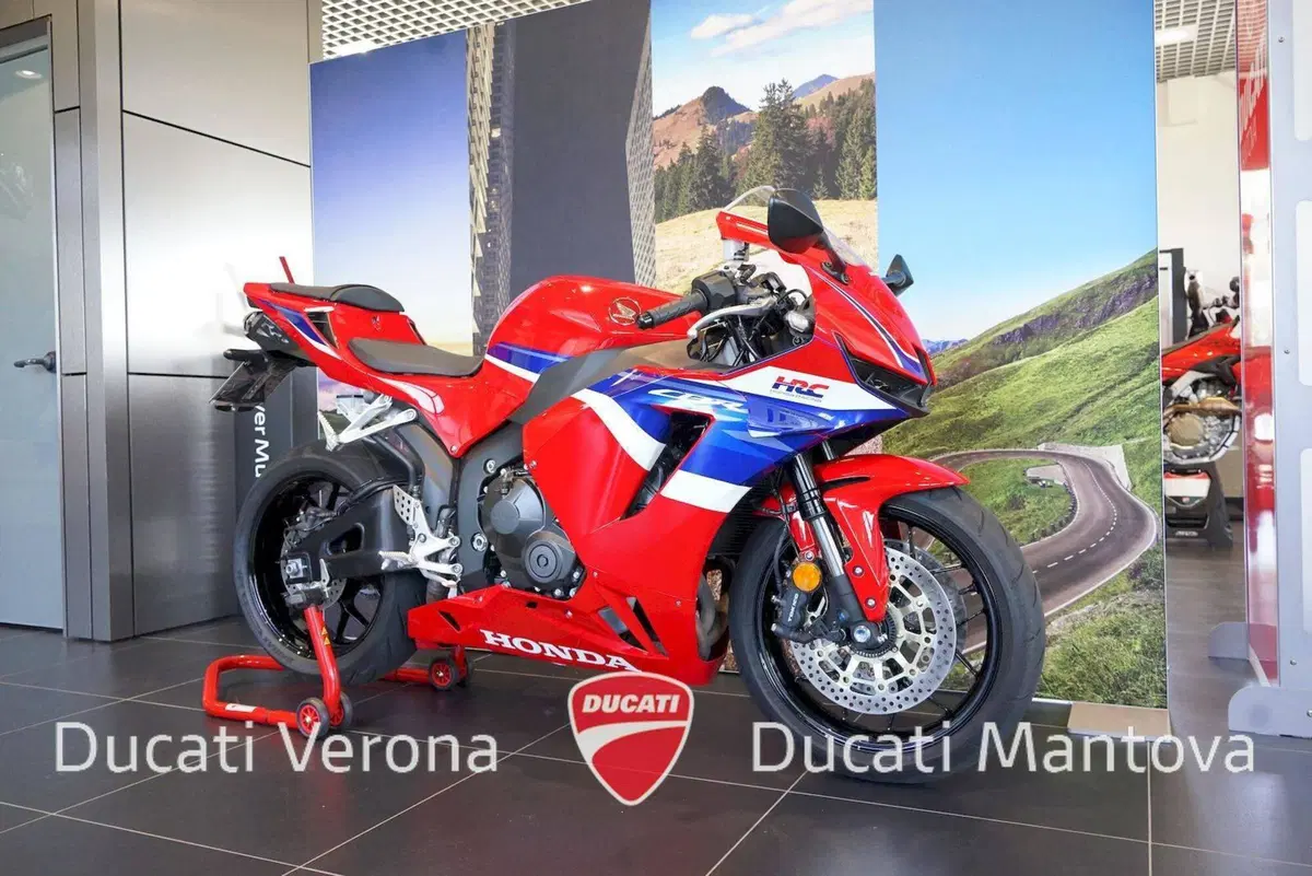 Honda CBR 600 RR (2024 - 26) (2)