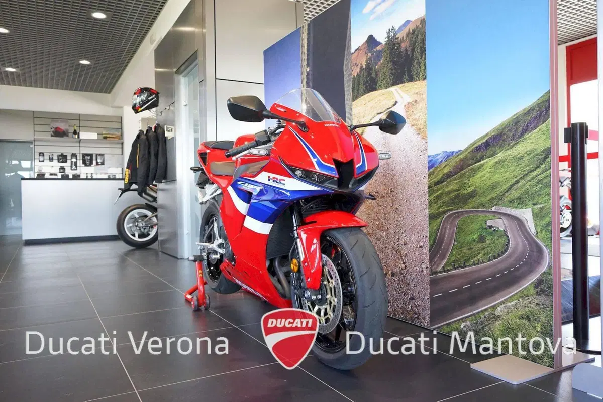 Honda CBR 600 RR (2024 - 26) (3)