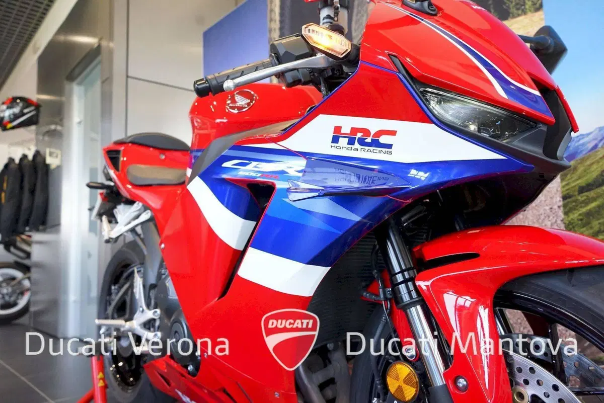 Honda CBR 600 RR (2024 - 26) (9)